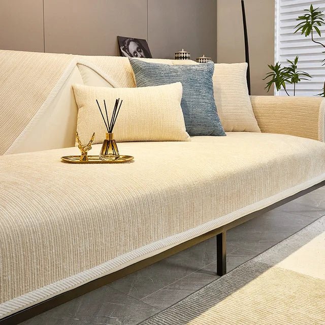 couleur Wit — Antislip chenille bankhoes – beschermt je bank tegen haren, krassen en vlekken