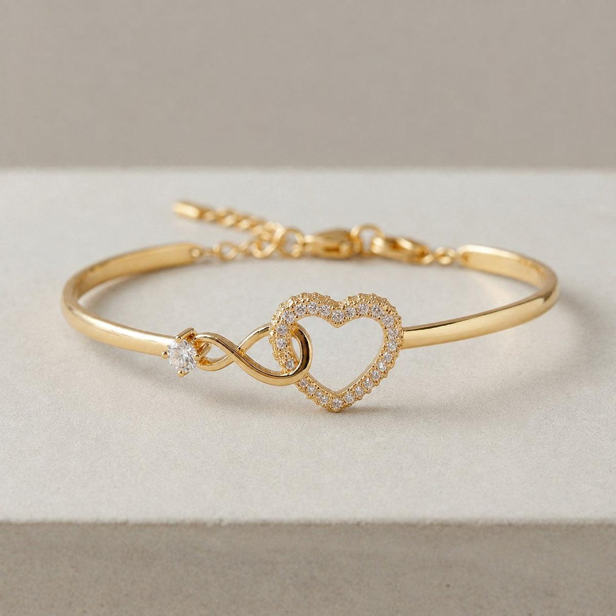 situation — Infinity Hart Armband – Moeder & Dochter, met fonkelende zirkonia