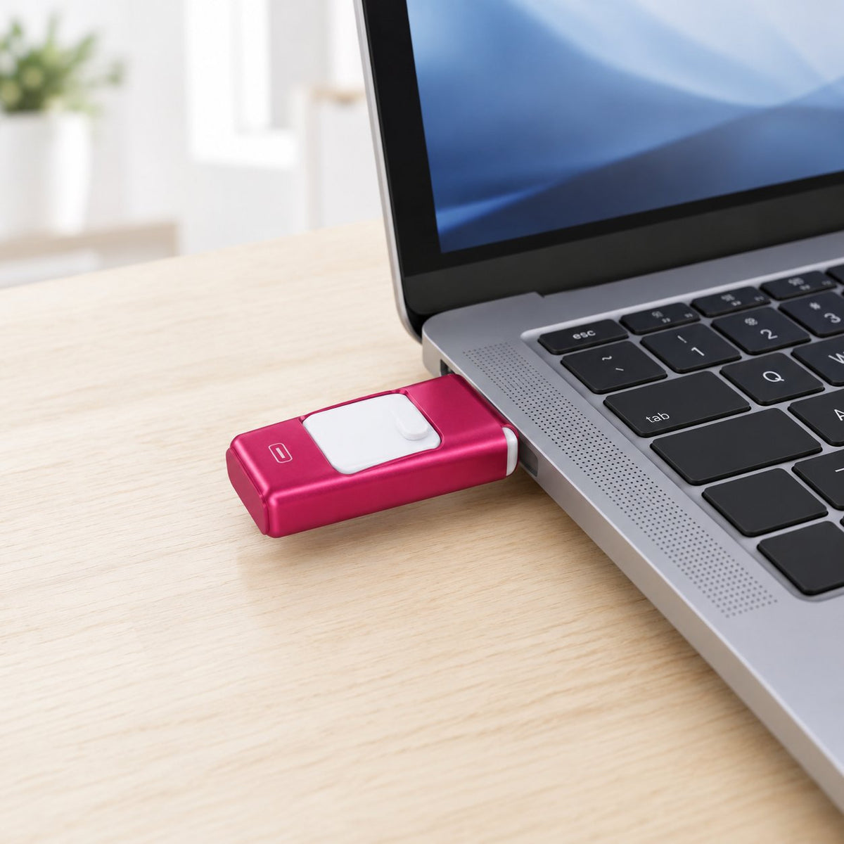 situation — 4-in-1 USB-stick – Eén stick voor iPhone, Android, USB-C en laptop