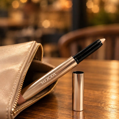situation — LumiStick™ Oogschaduwstick met Shimmer – Glans in één beweging, de hele dag