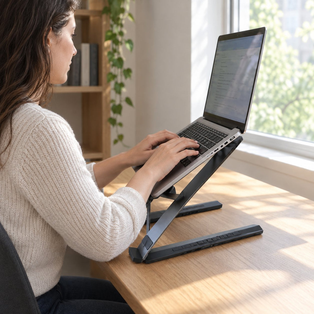8-in-1-laptopstandaard-met-usb-c-dockingstation-1495-section1